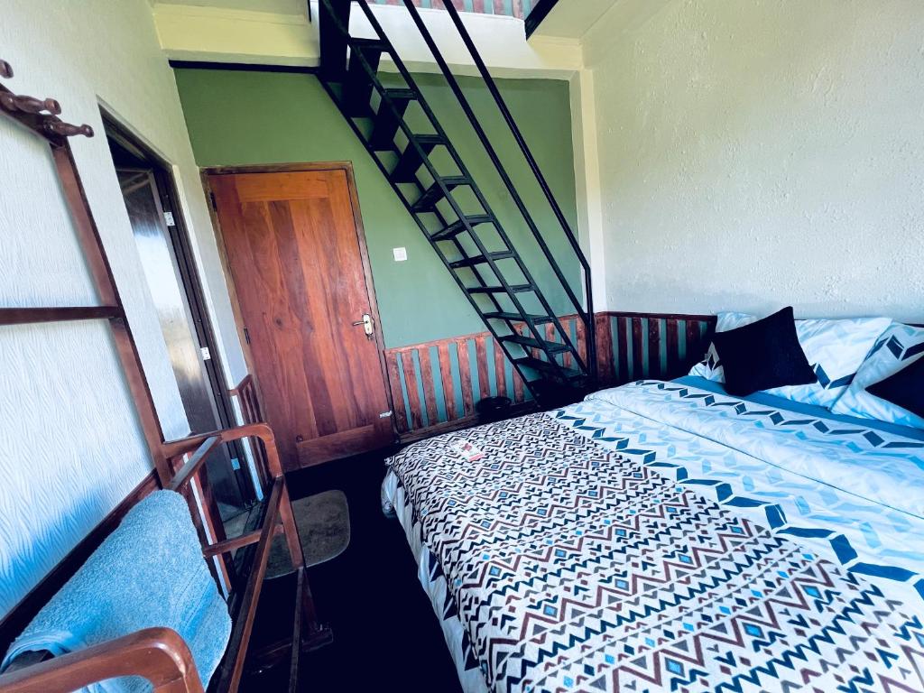 Rustique House dbl - 18