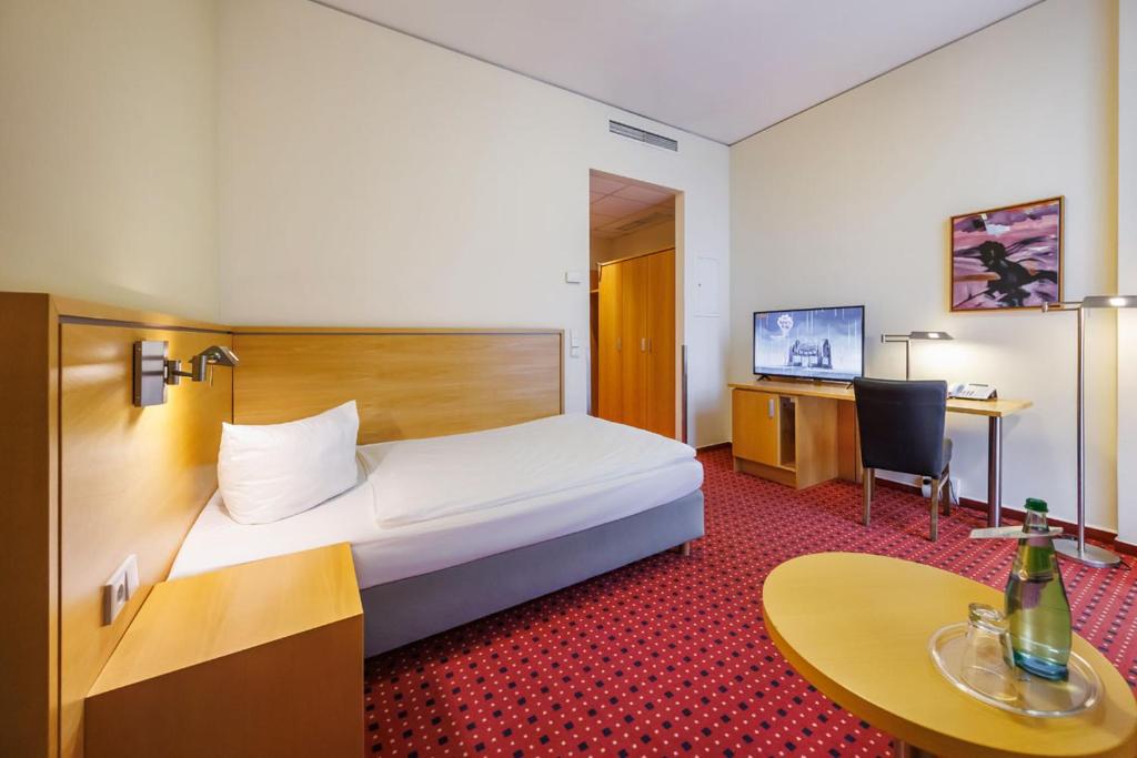 Airporthotel Berlin-Adlershof - Resim 6