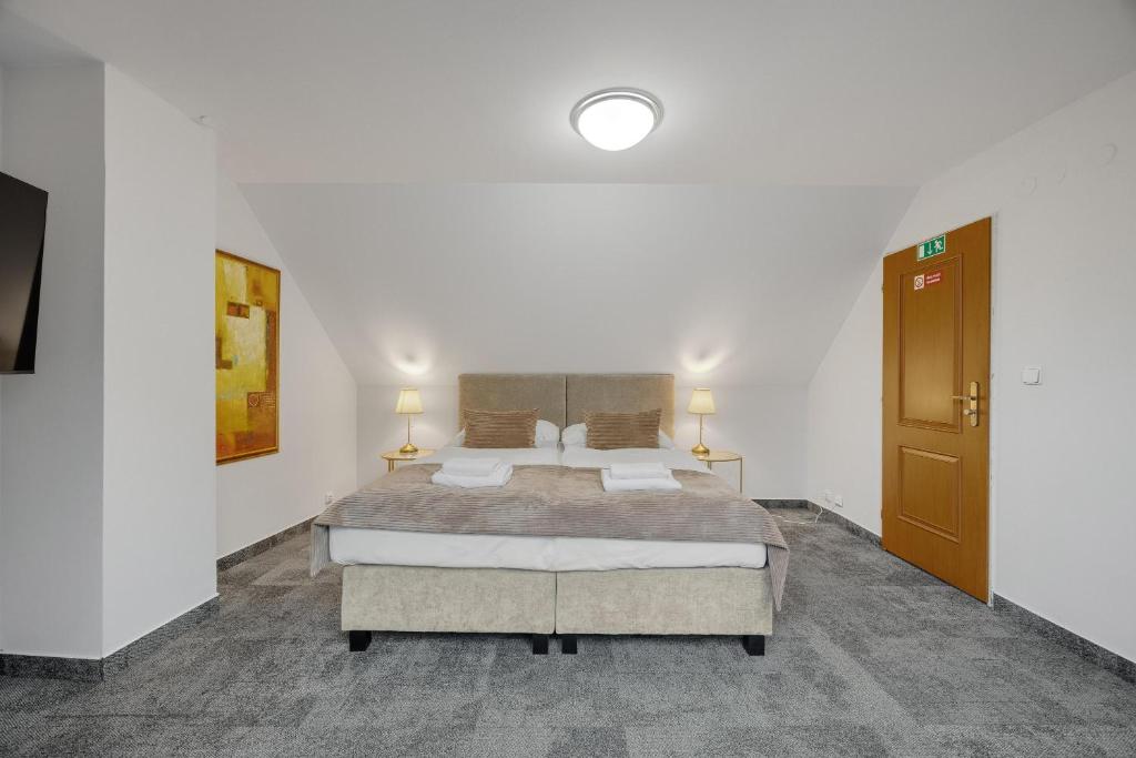 Hotel Reverie - Dependance, Check-in at Metropolitan Star - Resim 35