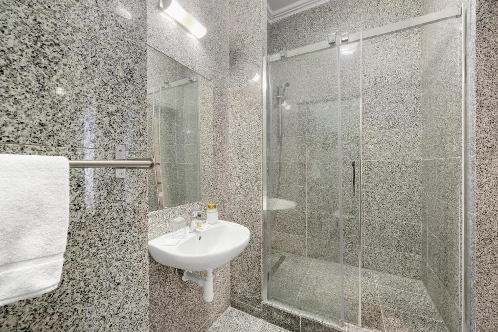 Hotel Reverie - Dependance, Check-in at Metropolitan Star - Resim 41