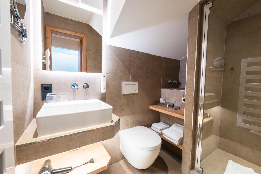 Sopherl am See - Frühstück auf der Seeterrasse, sehr ruhig und wunderschön am See, 3 Minuten nach Oberpfaffenhofen, viele Radtouren, Restaurants & Cafes in der Umgebung - Double Room