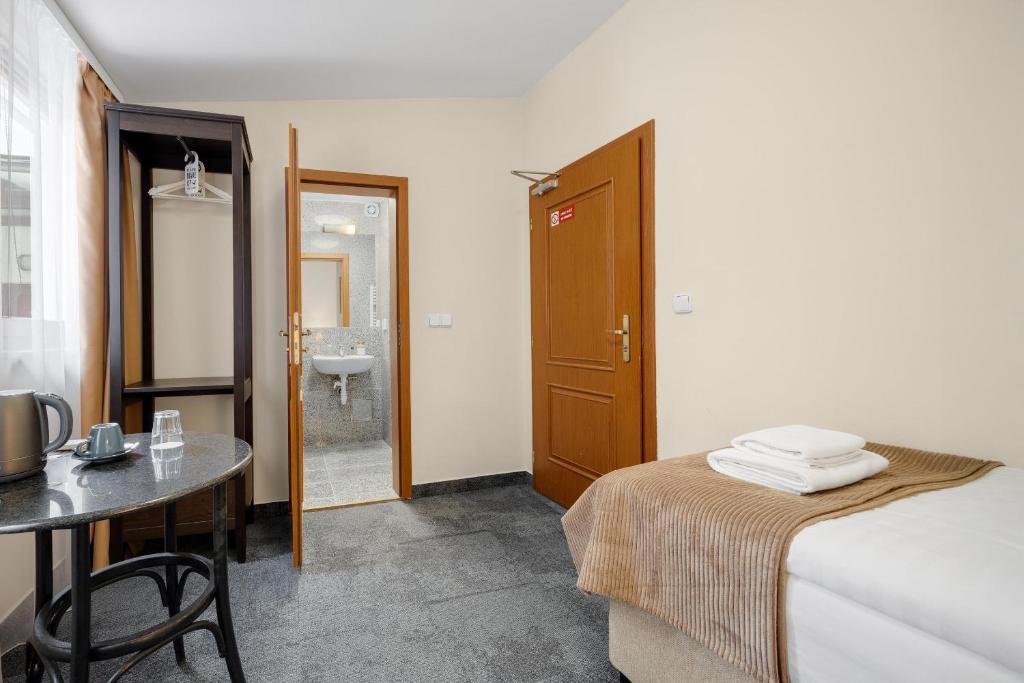 Hotel Reverie - Dependance, Check-in at Metropolitan Star - Resim 45