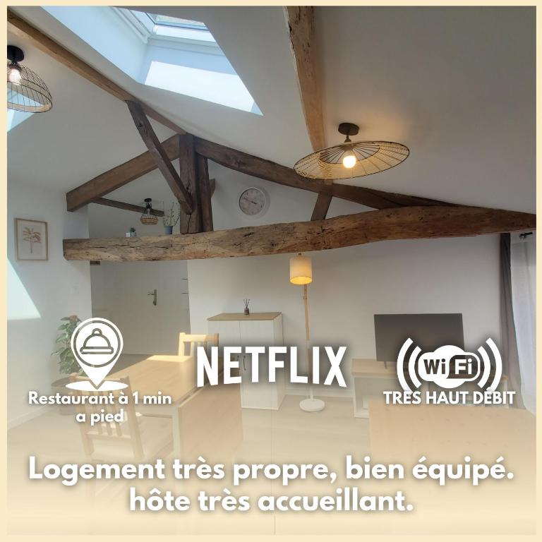 a skylight in a kitchen with a ceiling at Le Cosy, Calme, parking, centre Gémozac in Gémozac