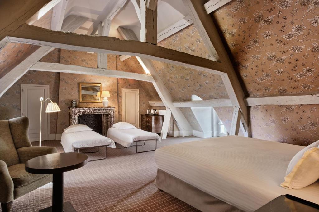 Château De Villiers-Le-Mahieu - Habitación Cuádruple Superior