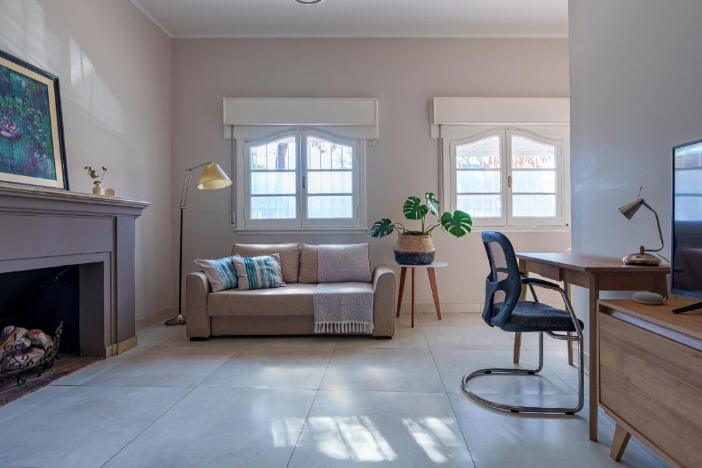 Χώρος καθιστικού στο Céntrico, Espacioso y Muy Bien Equipado: "Tu Hogar Temporal en la Ciudad de Mendoza"