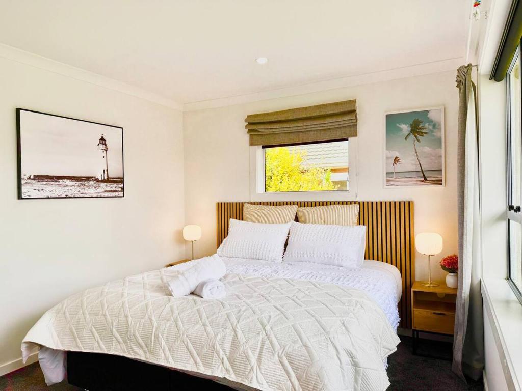 6 Guests Family Home 7 Minutes to Airport - Resim 16