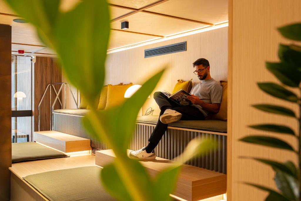 Zenit Borrell - Resim 19