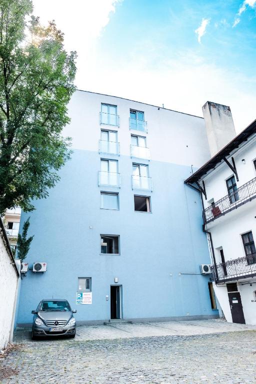 Budova, kde se hotel nachází