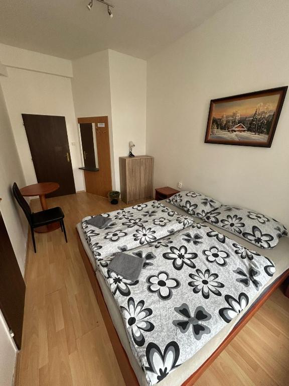 U malého námestí Ostrava Centrum - Resim 1