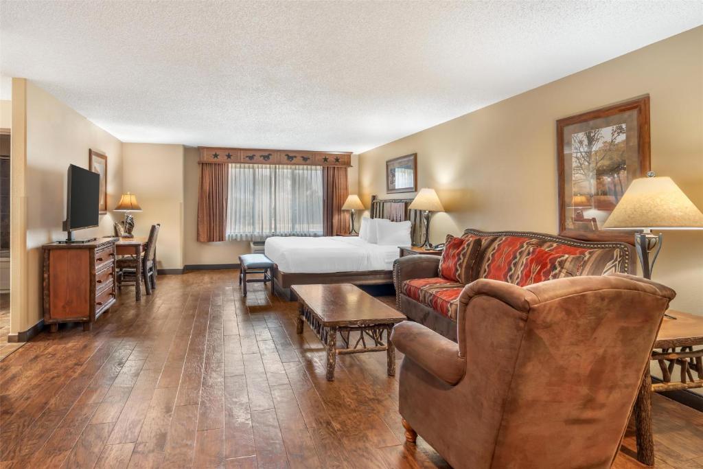Best Western Plus Kelly Inn & Suites photo