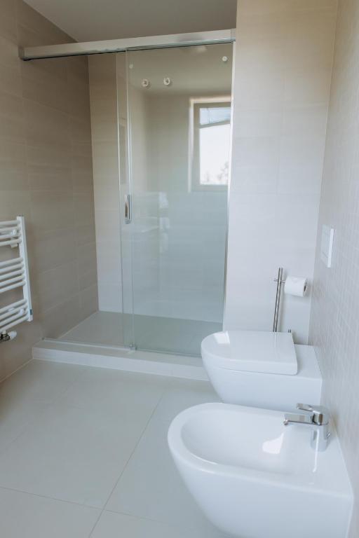 FamilyVilla, new 4 Luxury Big Apartments, parking - 10