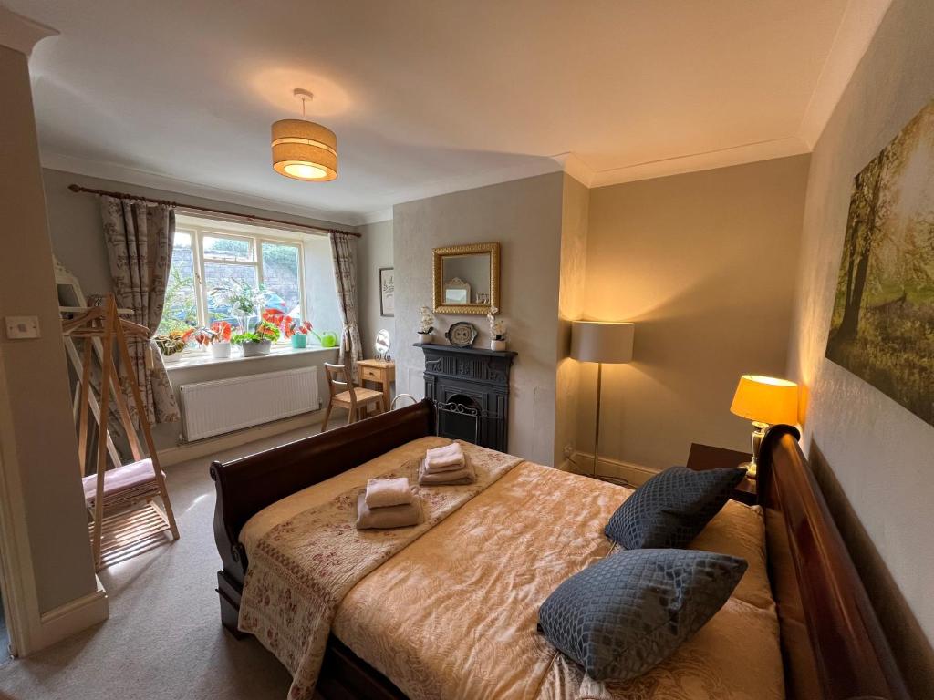 Postel nebo postele na pokoji v ubytování Ravens Heugh, Northumberland - sleeps 6