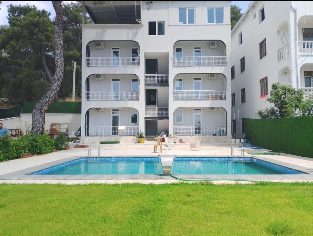 Πισίνα στο ή κοντά στο Green Garden Apart