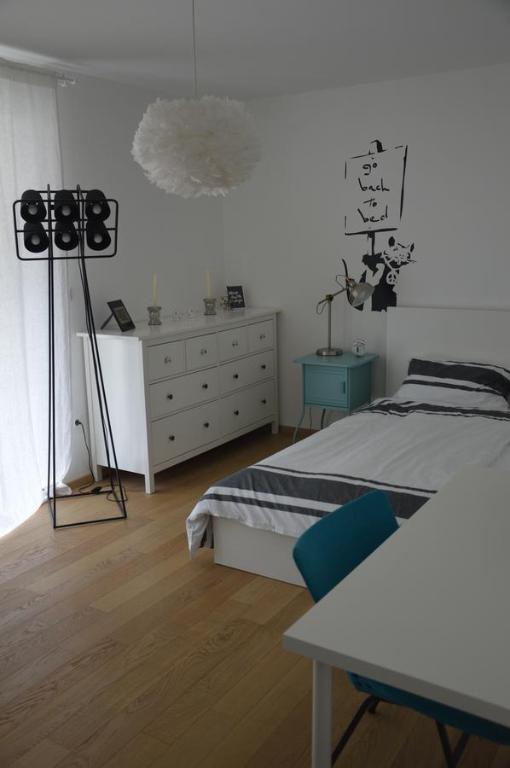 Postel nebo postele na pokoji v ubytování A modern flat