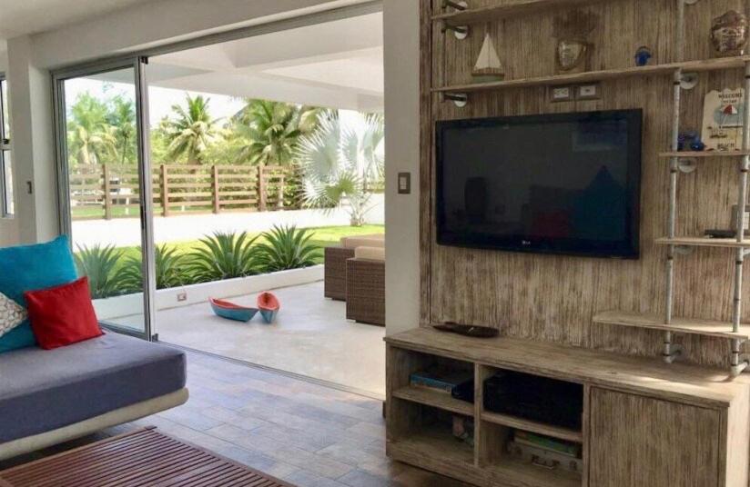 Φωτογραφία από το άλμπουμ του Moderno chalet en la playa! Condominio Likin σε Ceiba Mocha