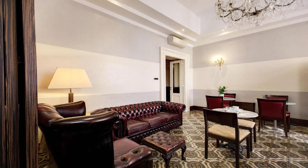 939 Hotel - Resim 29