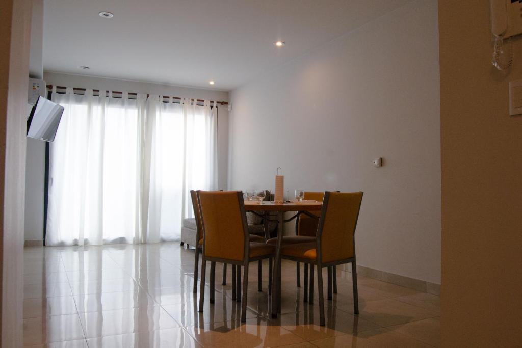 Posezení v ubytování Departamento 2 AMB en Vista Tres