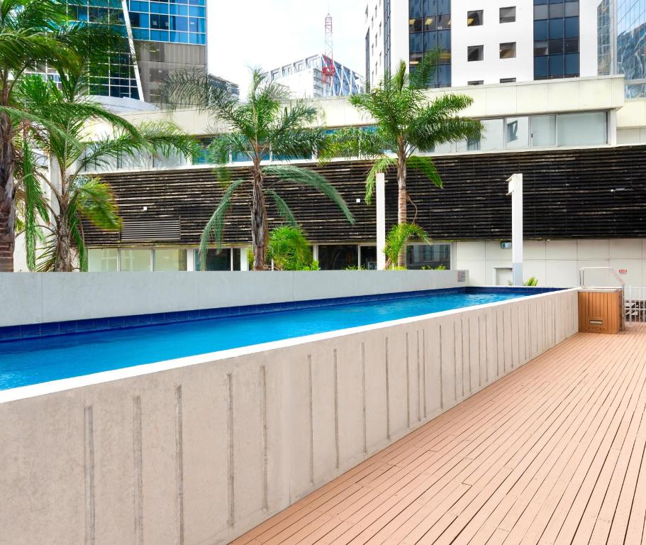 Auckland Harbour Suites - Resim 10