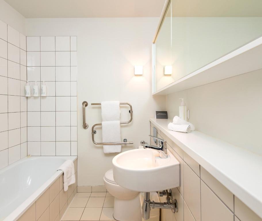 Auckland Harbour Suites - Resim 43