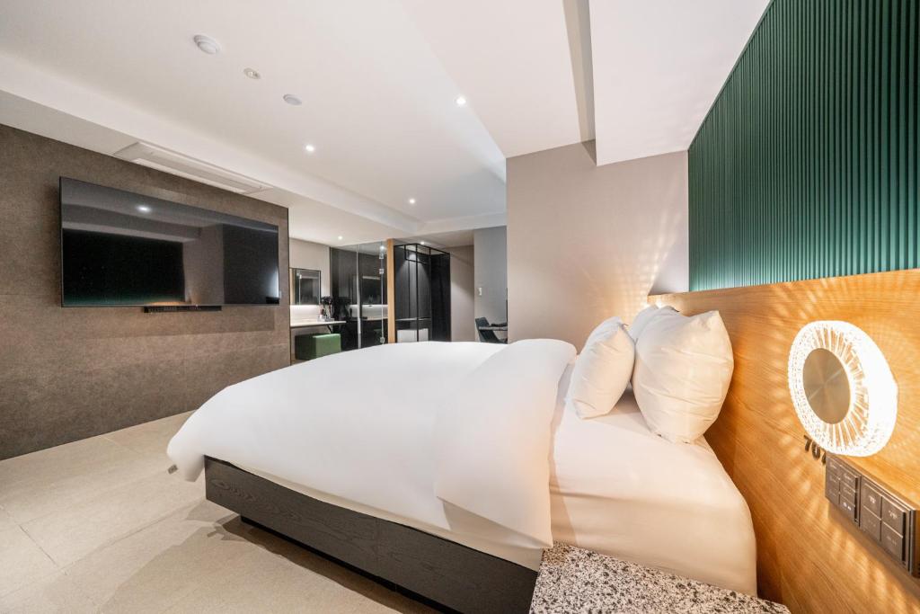 Hotel The Wall - Deluxe Doppelzimmer