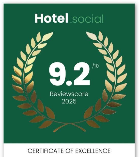 Sally's Kingscote Retreat-2 units with 4 bedrooms in Kingscote, Kangaroo Island - Housity