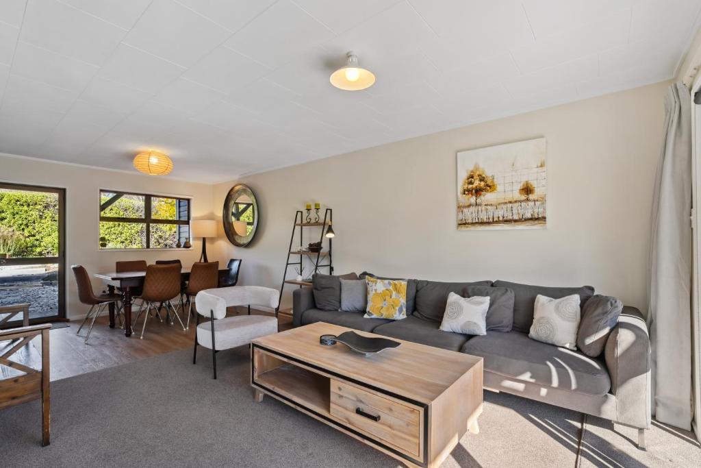 Sunset Lakehouse - Resim 18