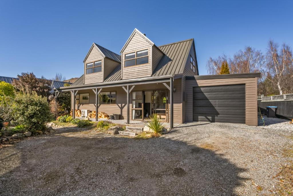 Sunset Lakehouse - Resim 6