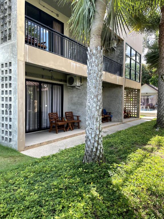 Light Khao Lak Resort - 8