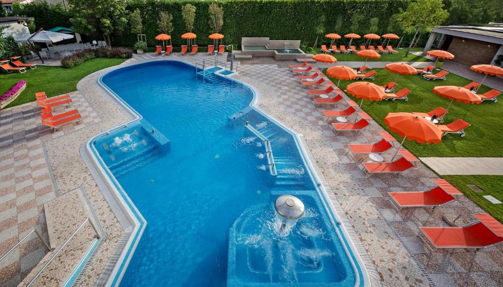 Bazén v ubytování Hotel Eliseo Terme nebo v jeho okolí