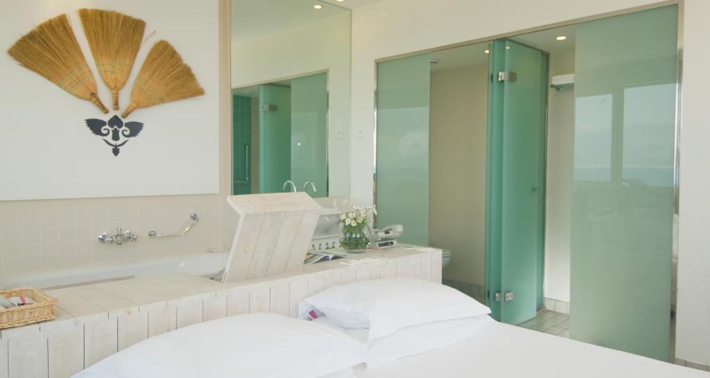 A bathroom at The Marmara Antalya