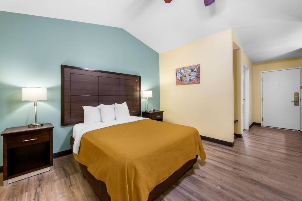 Econo Lodge Inn & Suites Eau Claire South - 大号床间 - 无障碍/禁烟