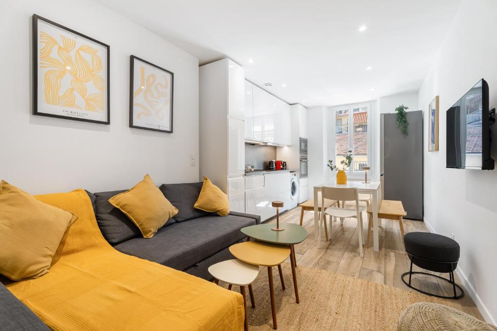 Nice Renting - REPUBLIQUE - Garibaldi Chic 3 Bedrooms 3 Bathrooms Balcony AirCon