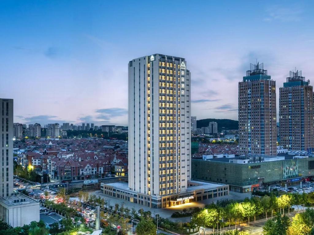 Γενική άποψη της πόλης Yantai ή θέα της πόλης από  αυτό το ξενοδοχείο