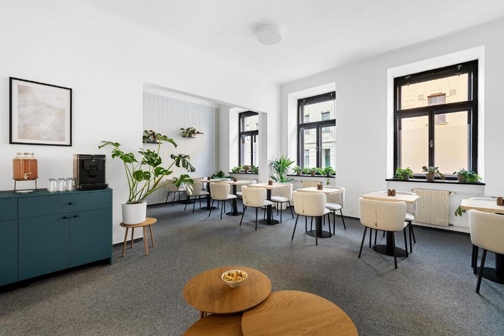 Riverside Hotel by goodnite cz - Resim 27