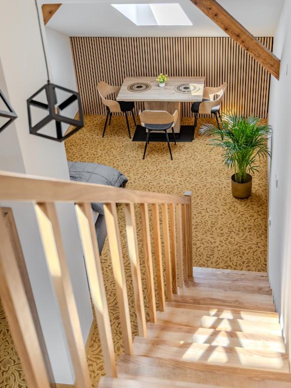 The Old Townhouse II - Superior Triple Room