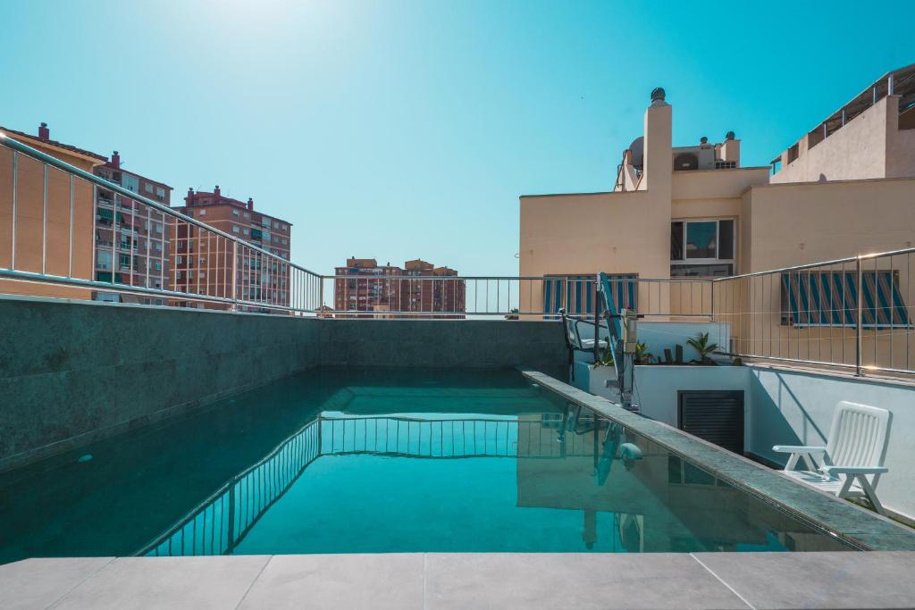 Huelin Edificio Apartamentos - Resim 1