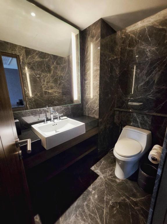 Ayathorn Bangkok - 6