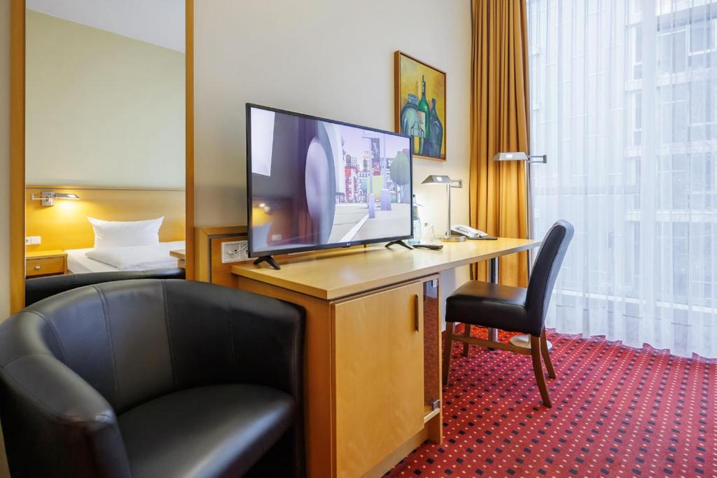 Airporthotel Berlin-Adlershof - Resim 21