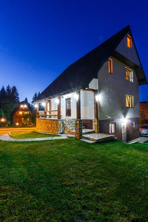 Budova, kde se hostel nachází