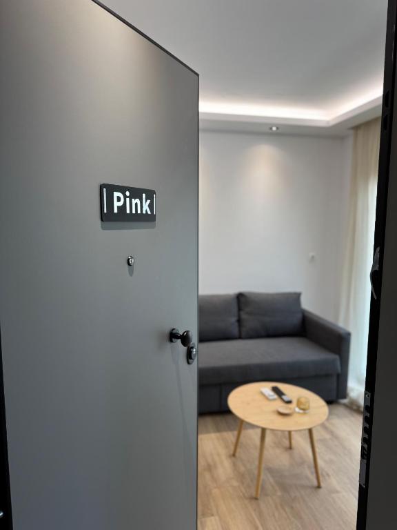 Pistacchio by SnappyB - 1