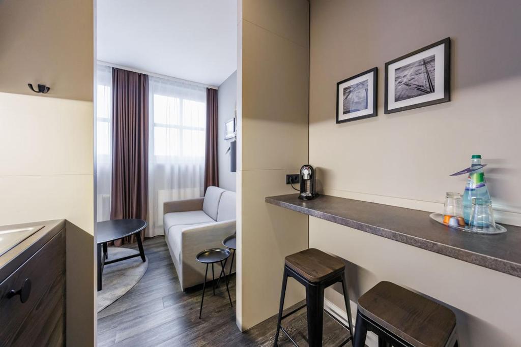 Airporthotel Berlin-Adlershof - Resim 38