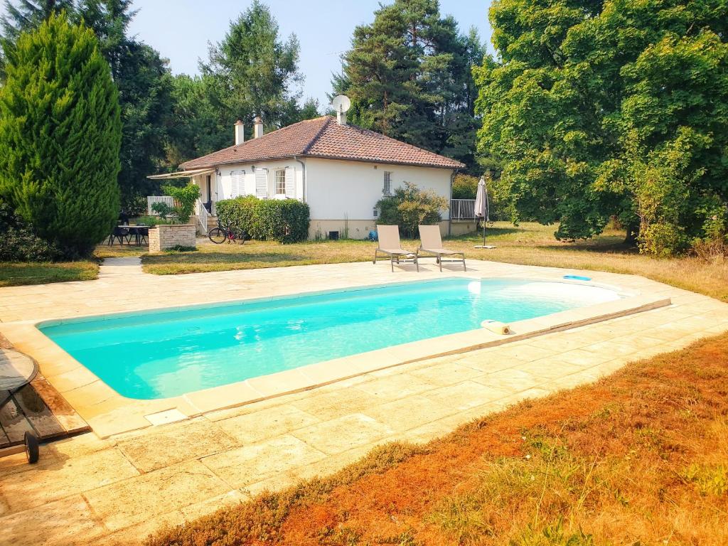 Piscina de la sau aproape de Reposant, arboré, confort, clos, bien équipé, Beauval, Châteaux