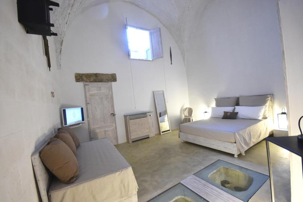 Palazzo Castriota - Superior Room