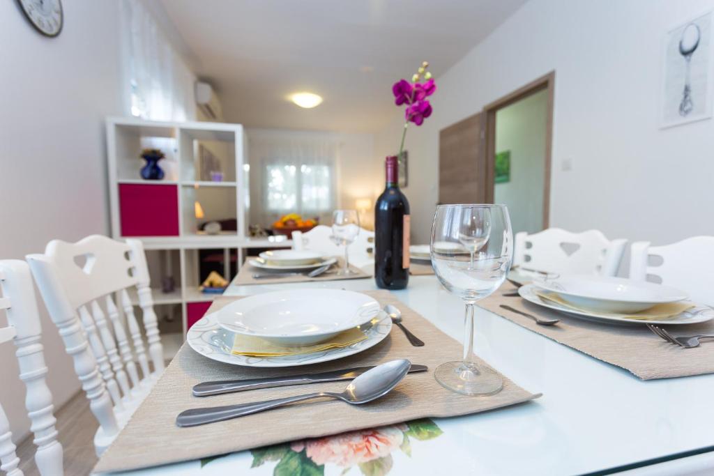Nápoje v ubytovaní Apartment Perunika
