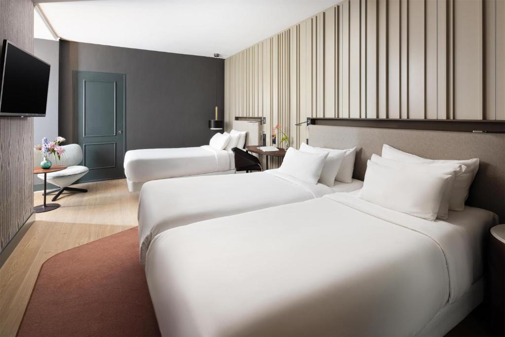 
Superior Triple Room
