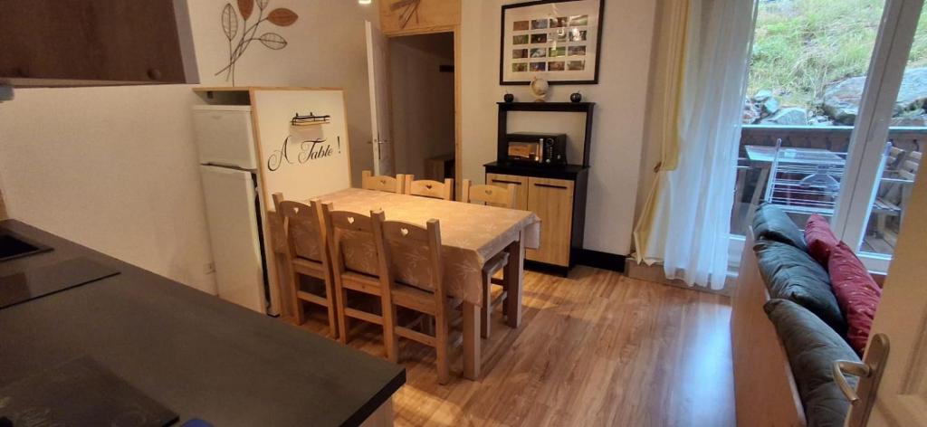 Køkken eller tekøkken på Appartement Villar d'arène