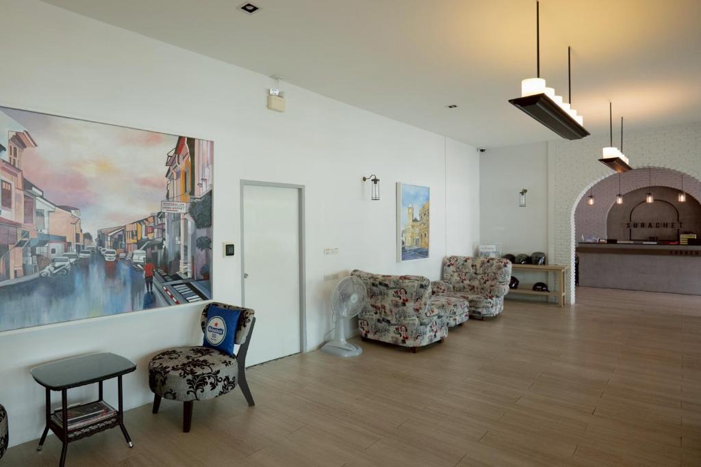 Surachet at 257 Boutique House