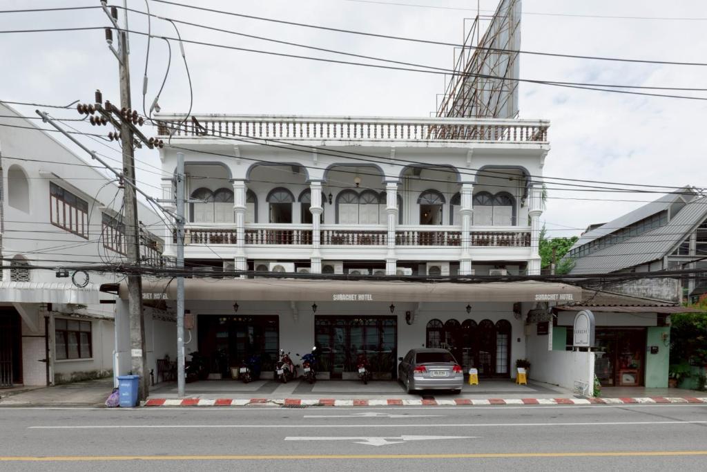 Surachet at 257 Boutique House - Resim 5