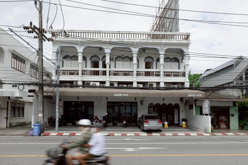 Surachet at 257 Boutique House - Resim 9