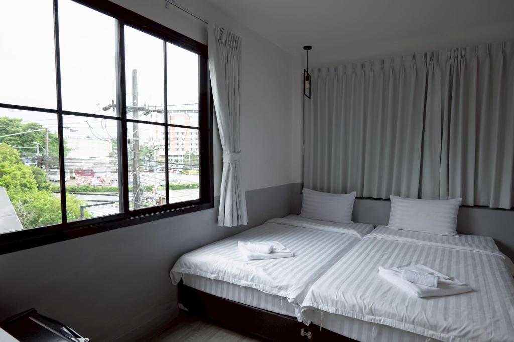 Surachet at 257 Boutique House - Resim 8